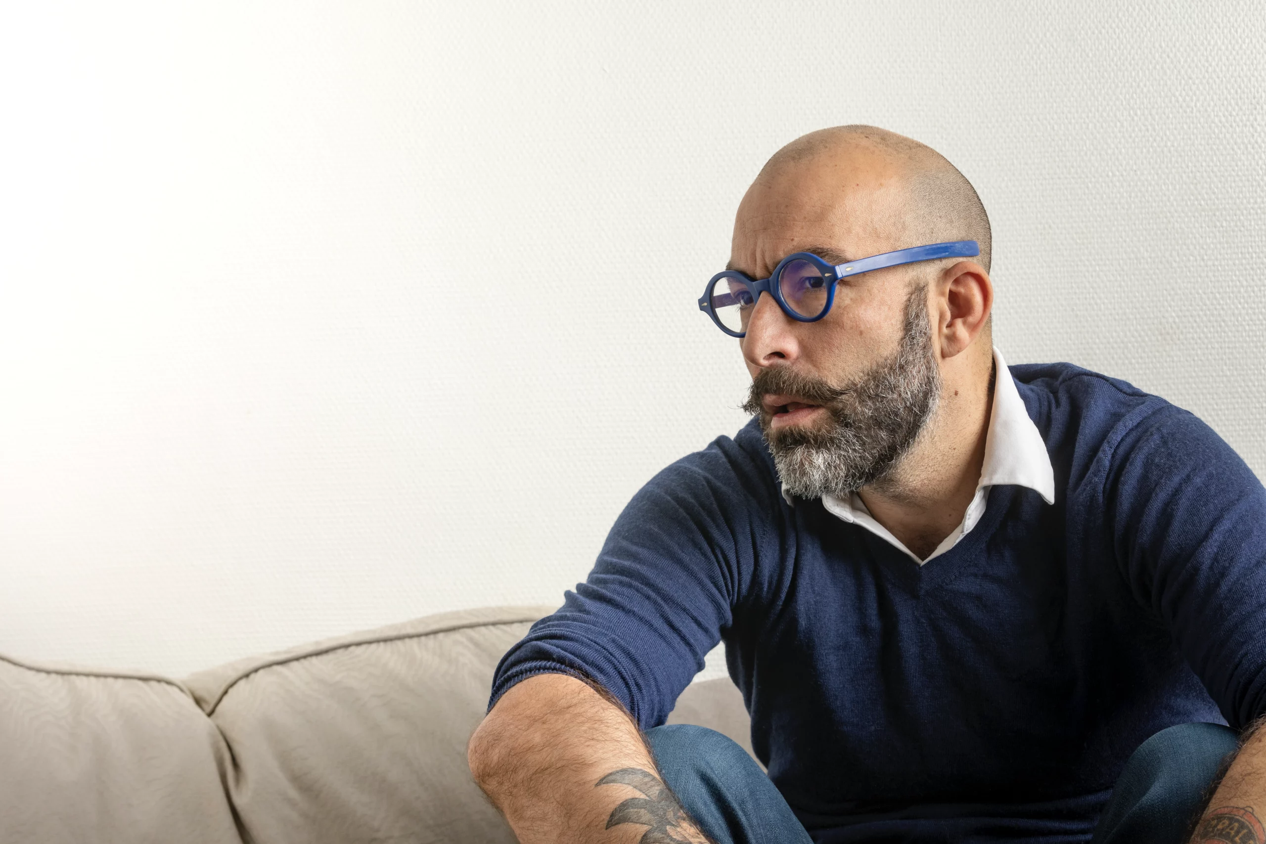 Portrait de Cédric Maillot-Juillet, hypnothérapeute à Nice, spécialisé dans la gestion du stress, des phobies et des troubles du sommeil.